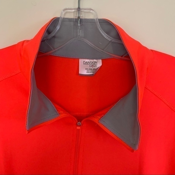 𝅺danskin NOW Long Sleeve Quarter Zip Jacket - Picture 4 of 8